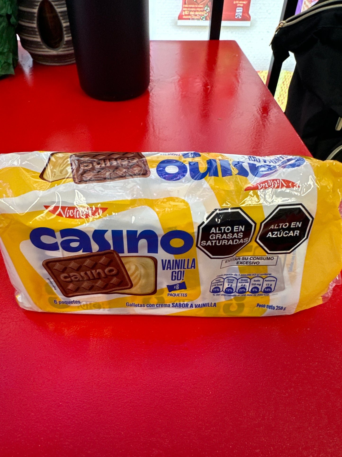 Casino Galletas con Crema Sabor Vainilla 258 gr / 10.1 oz | Peruvian Casino Vainilla Cookie